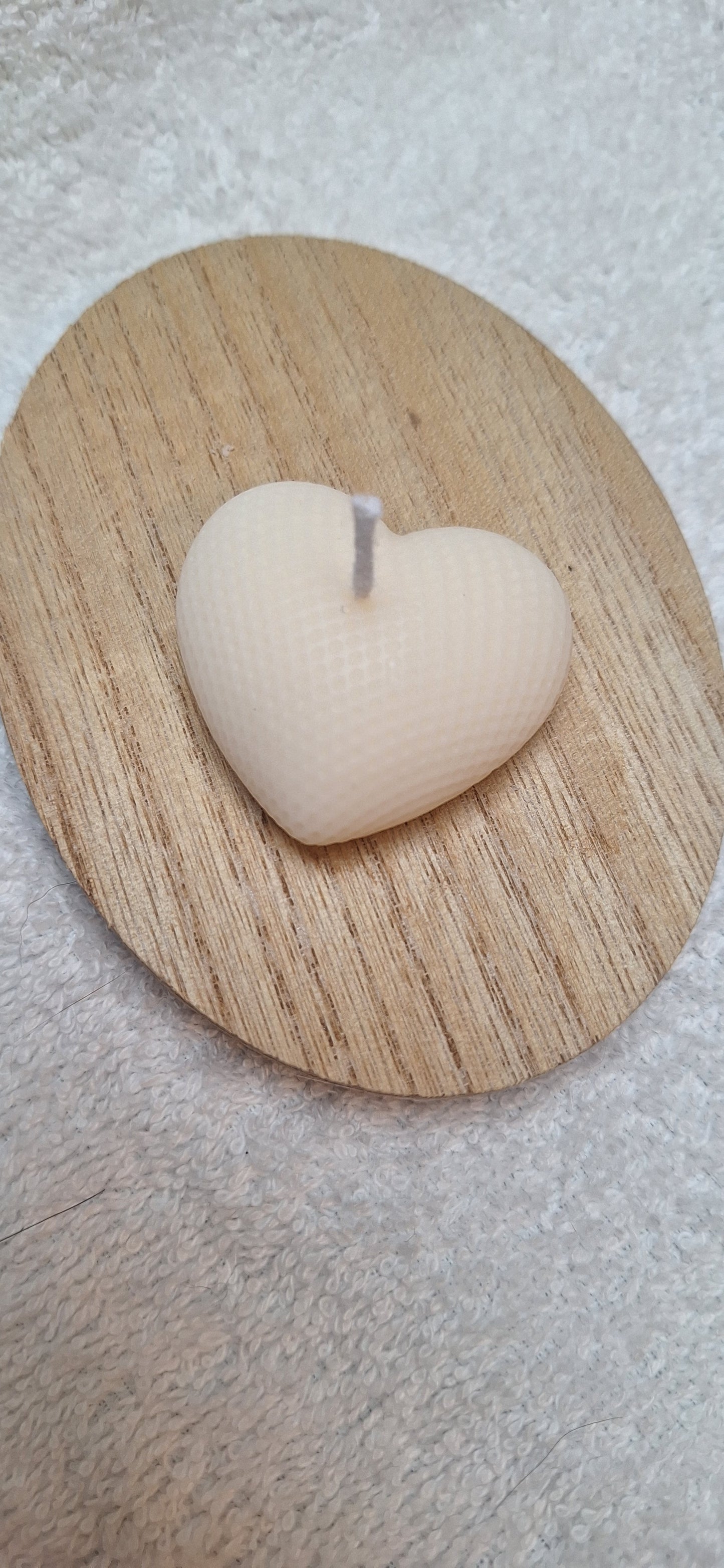 „Herz aus Wachs – dekoratives 3er-Set mit Struktur“