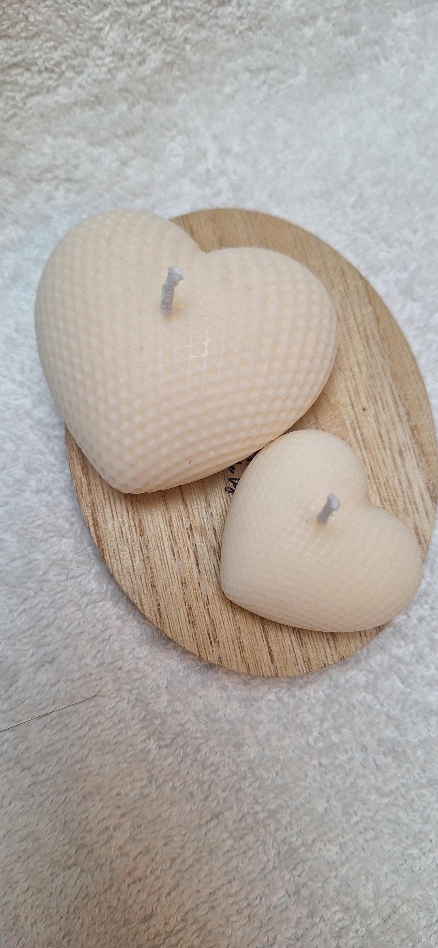 „Herz aus Wachs – dekoratives 3er-Set mit Struktur“