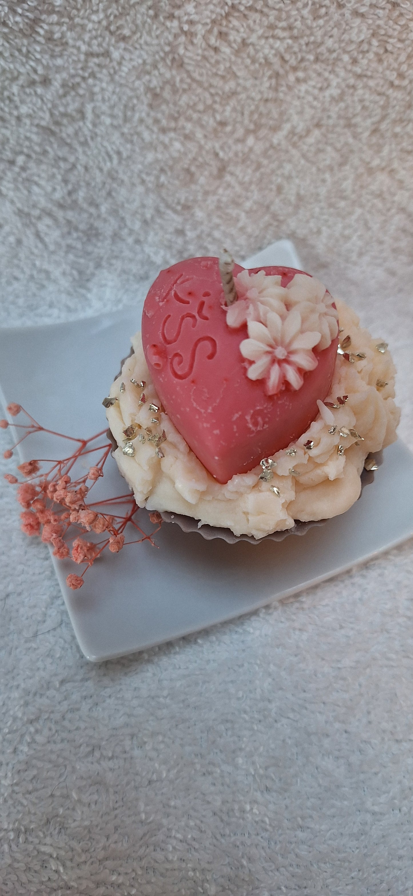 Herzpralinen „Marzipantraum“ – handgegossene Duftkerzen